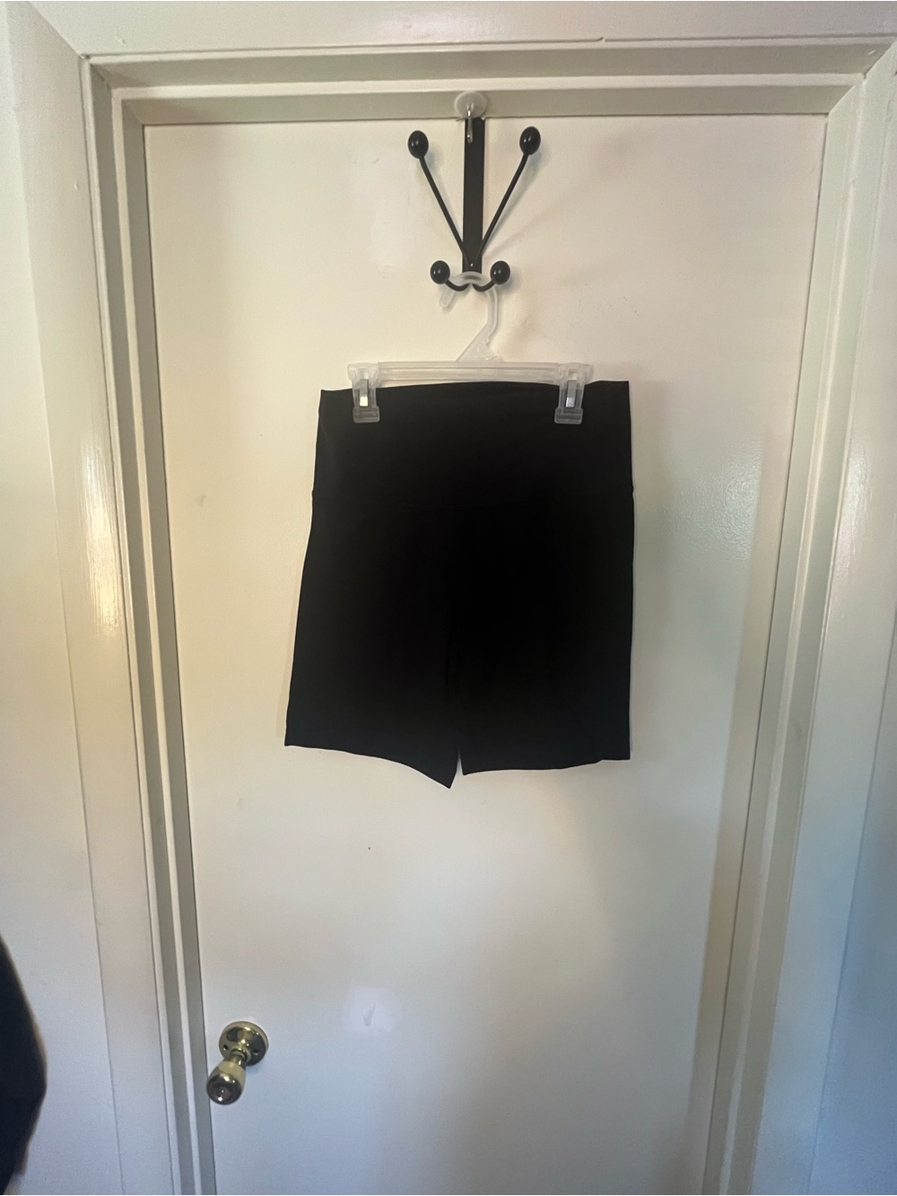 TNA by Aritzia Black Biker Shorts - Picture 2 of 5